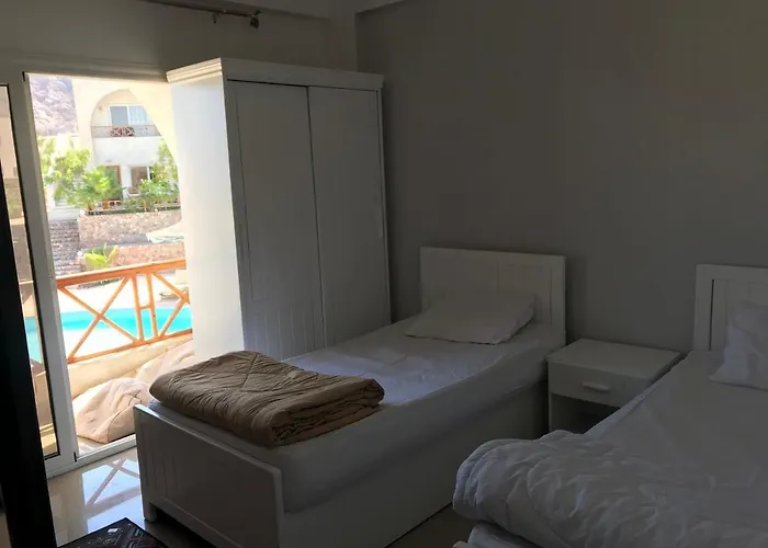 Sunny Executive Apartman *